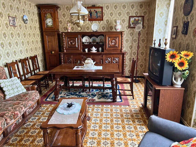 Maison à MESNAC