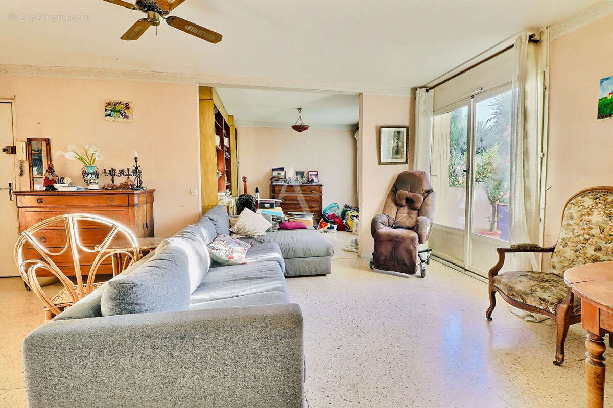 Appartement à MARSEILLE-12E