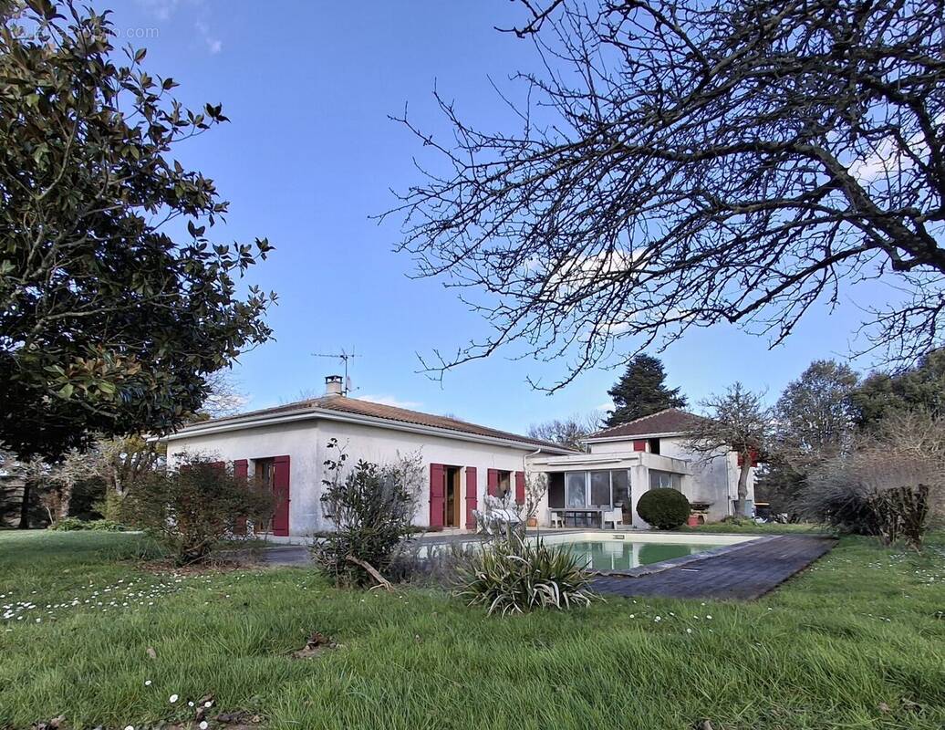 Maison à LA ROCHEFOUCAULD