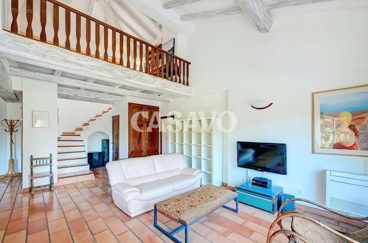 Vente Maison 5 pièces de 136m² - 13200 Arles - photo 6