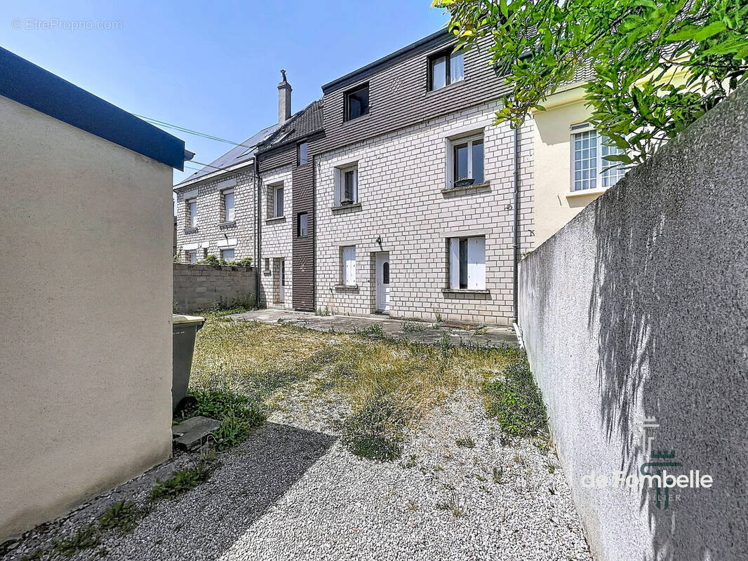 Appartement à MONDEVILLE