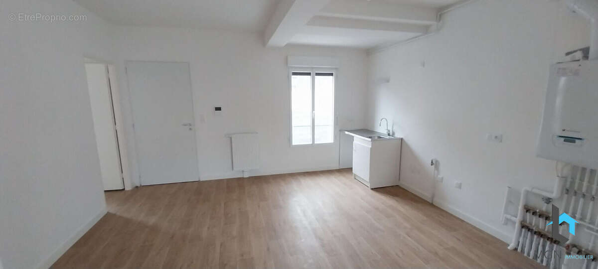 Appartement à EPERNON