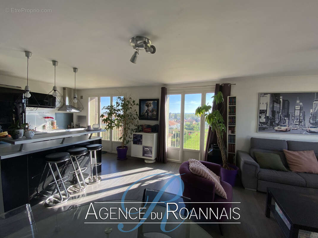 Appartement à LE COTEAU