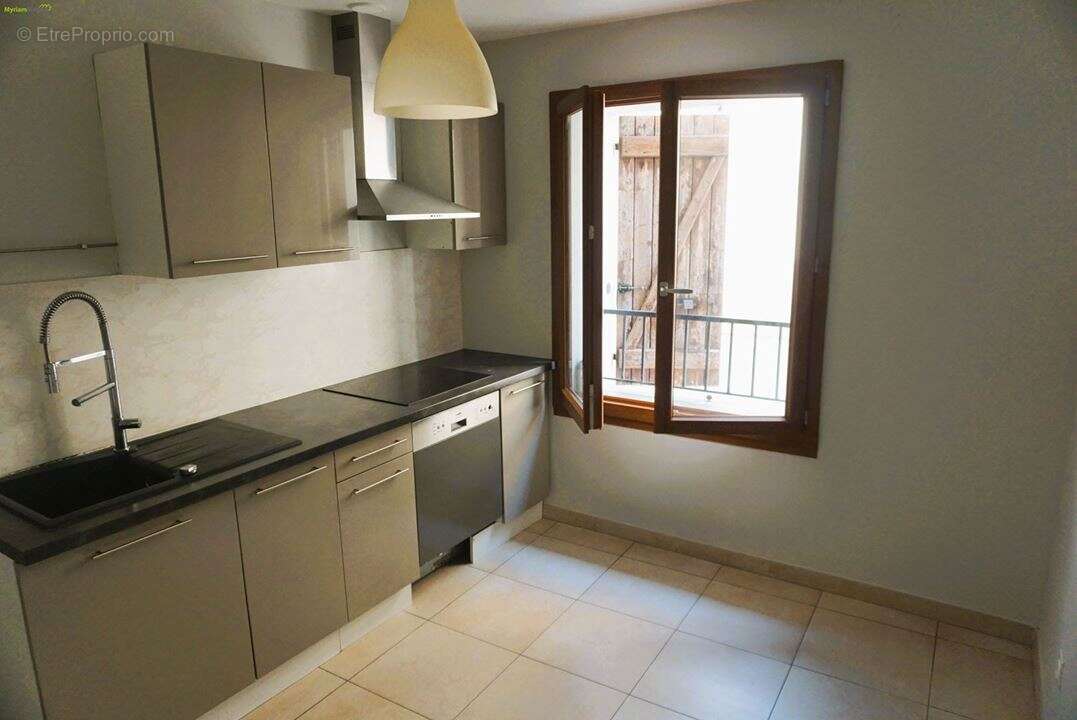 Appartement à COURSAN