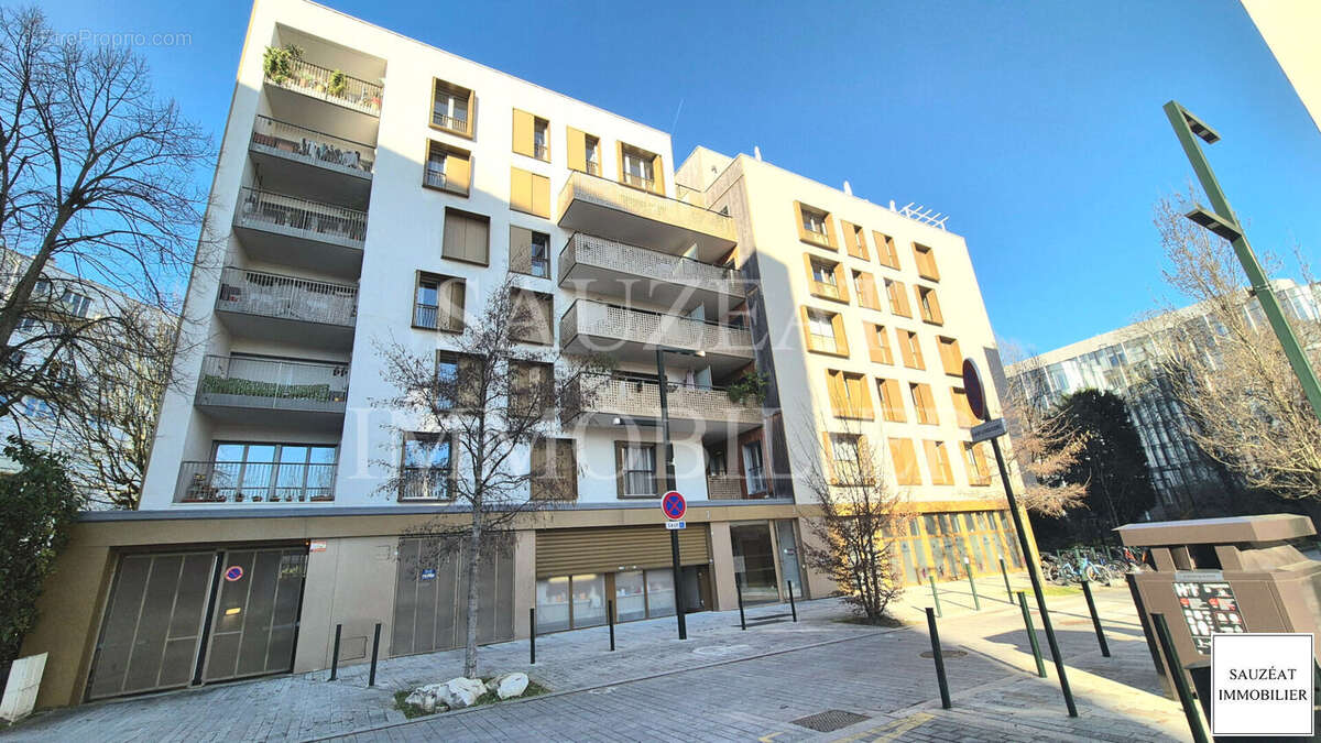 Appartement à BAGNEUX