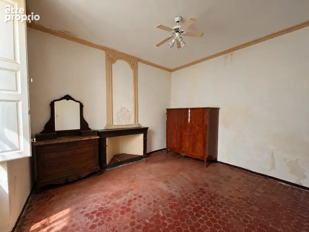 À vendre à Arles   Maison bourgeoise du XVIIe siècle de 315 m2 en centre historique - photo 10