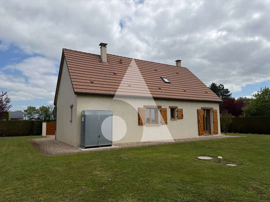 Maison à CLAVILLE