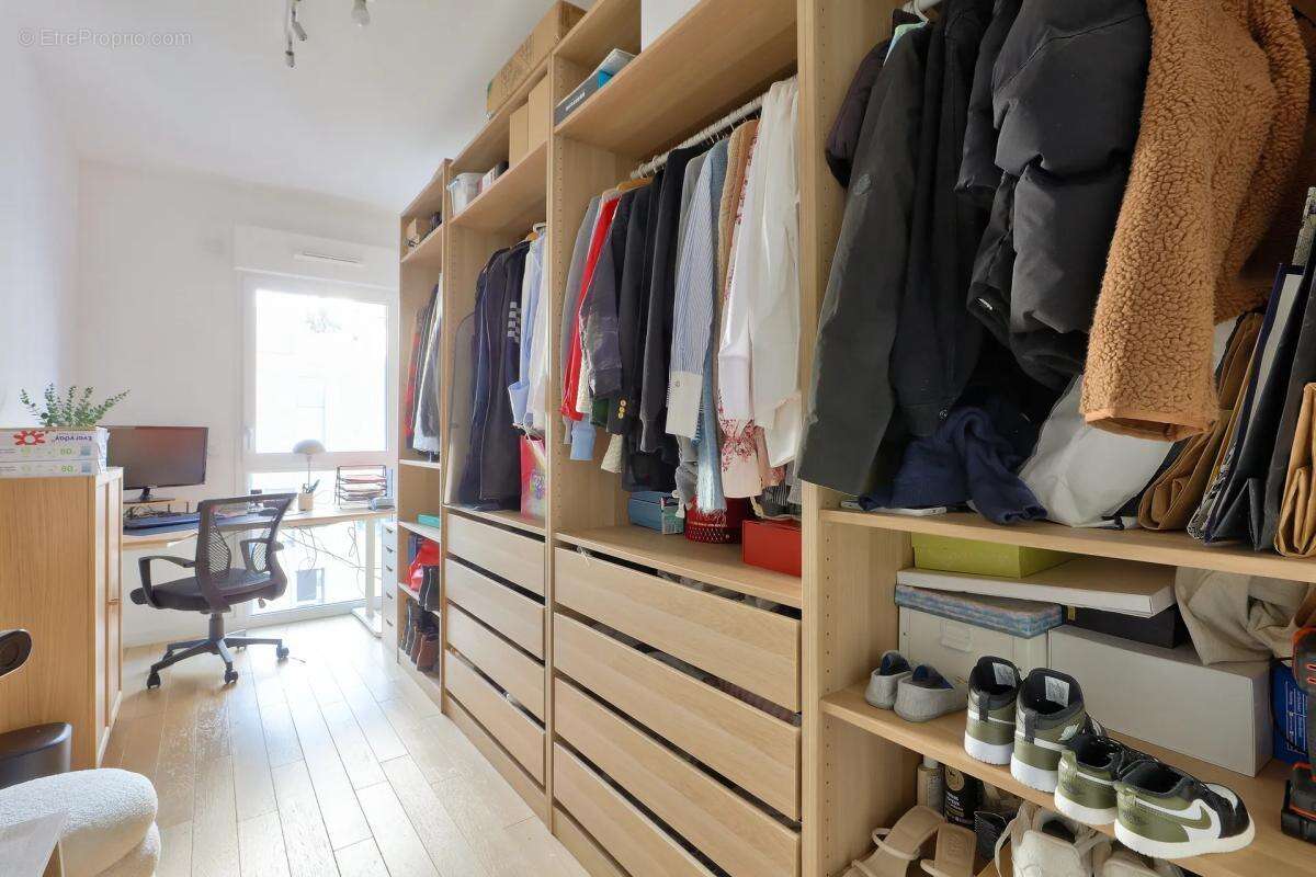 Appartement à CLICHY