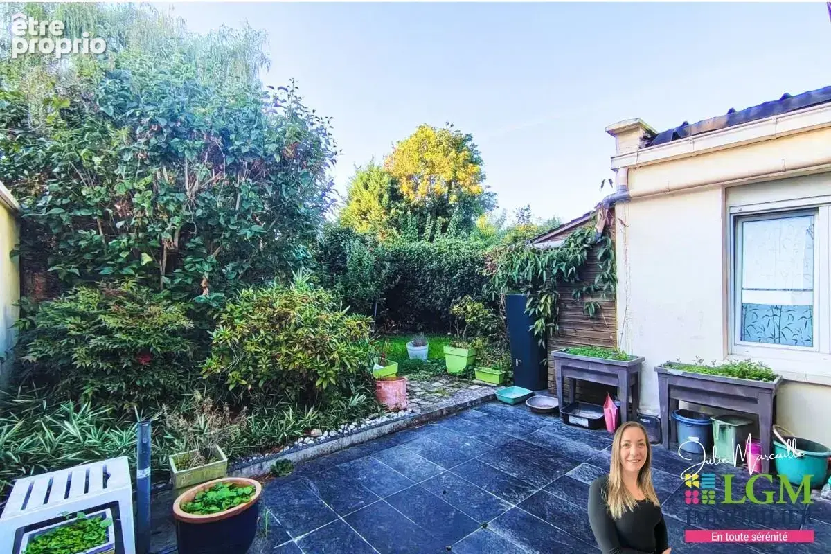  EXCLUSIVITÉ – Valenciennes – Maison individuelle – 2 chambres + pièce supplémentaire – Garage – Jardin - photo 1