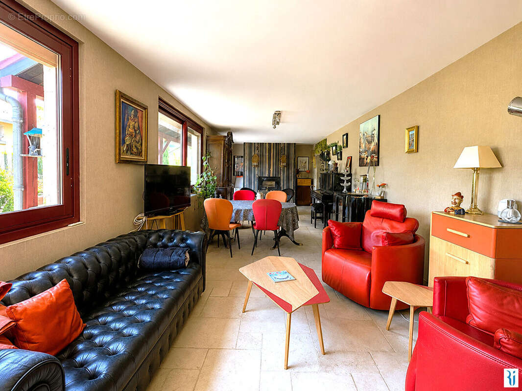 Maison 142 m² à Bonsecours  - photo 2