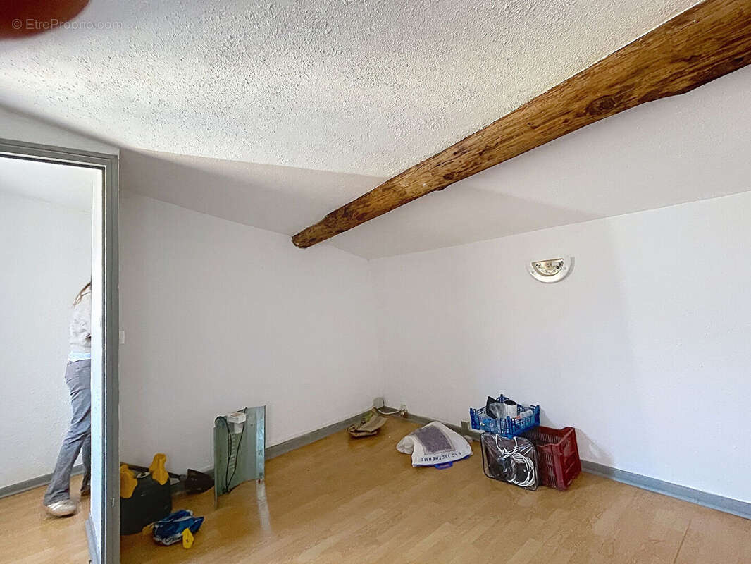 Appartement à LA TOUR-D'AIGUES