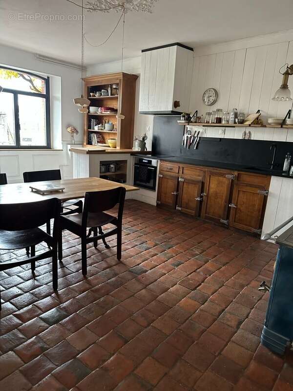 Maison à ALISE-SAINTE-REINE