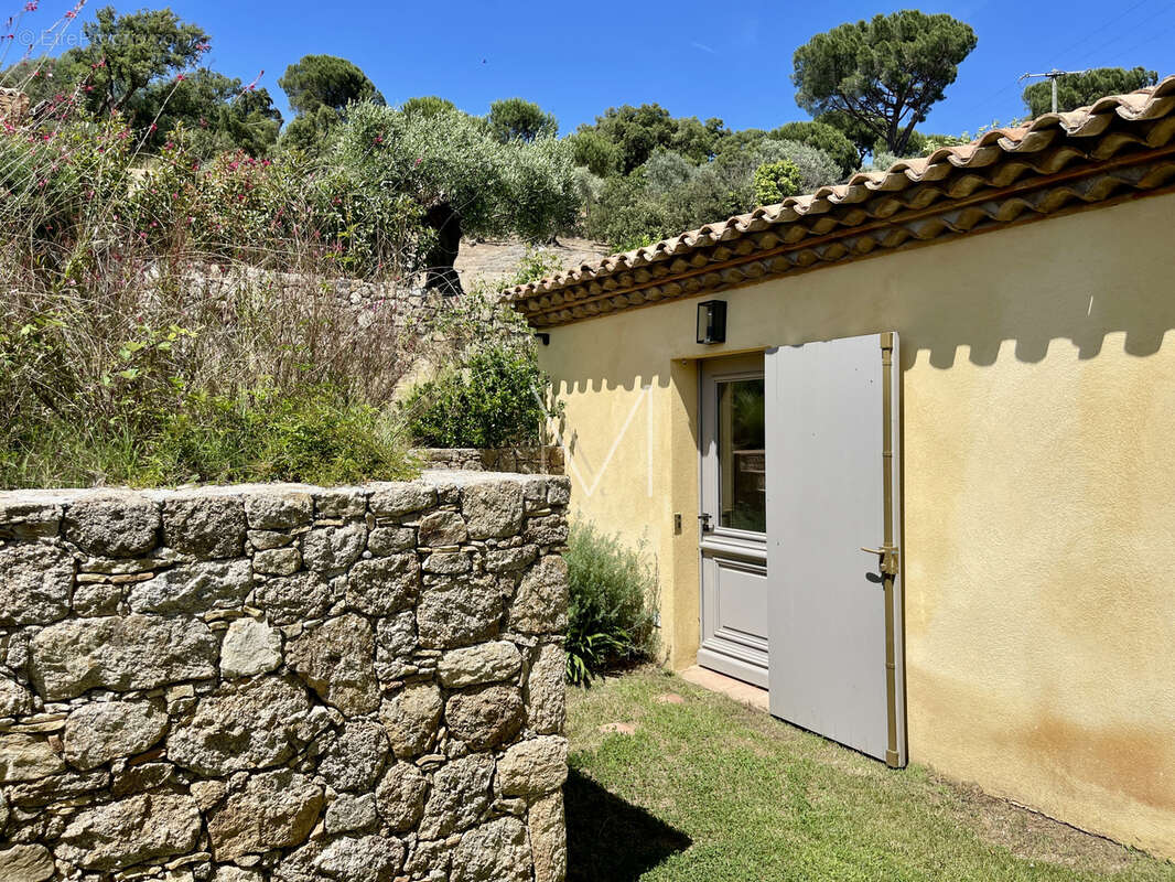 Maison à PLAN-DE-LA-TOUR