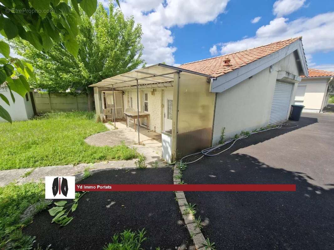 Maison à LEOGNAN