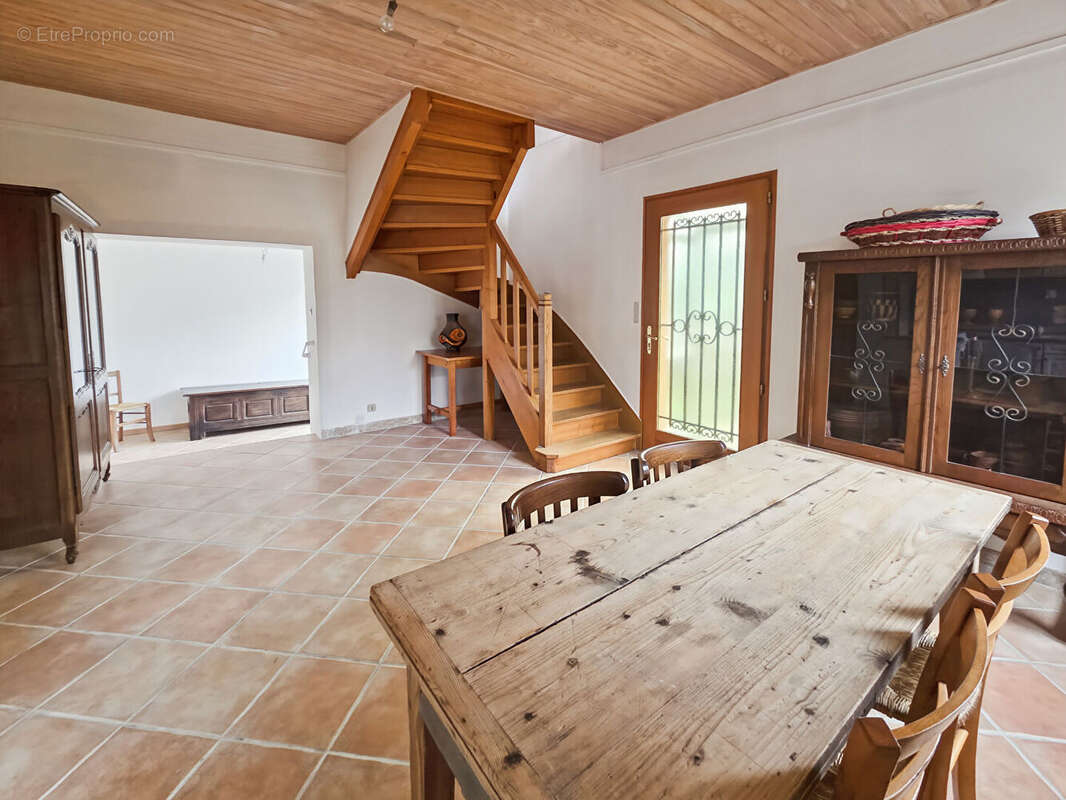 Maison à VERRIERES-LE-BUISSON