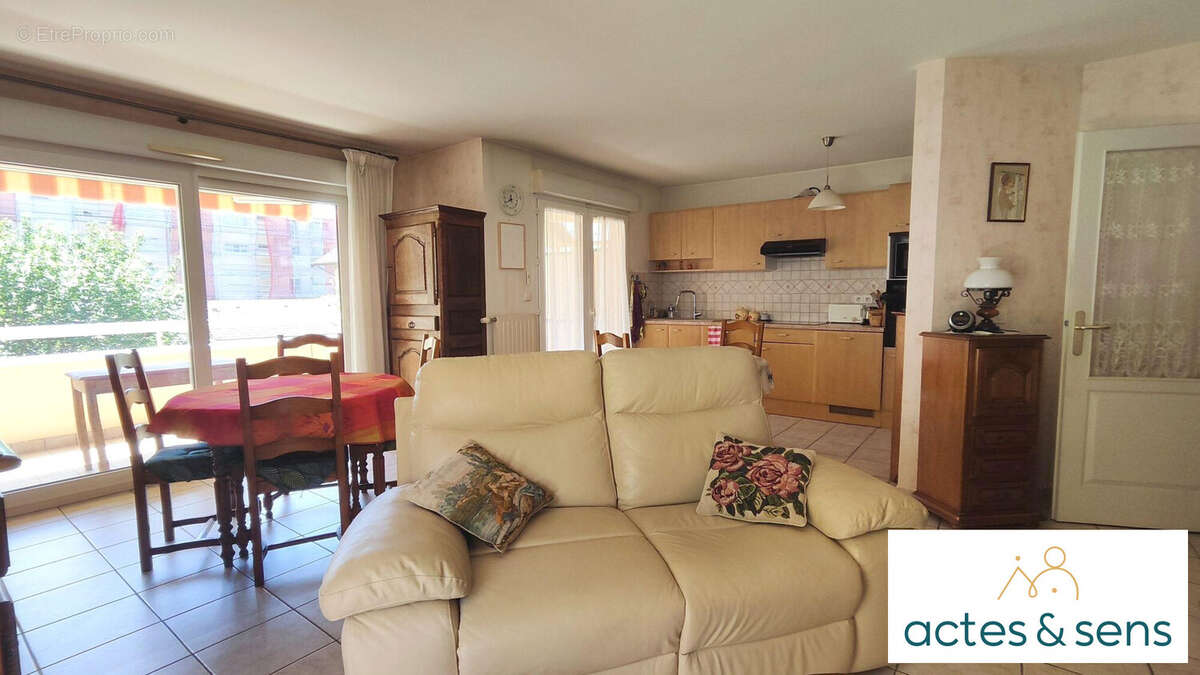 Appartement 80 m² à Challes-Les-Eaux  - photo 3