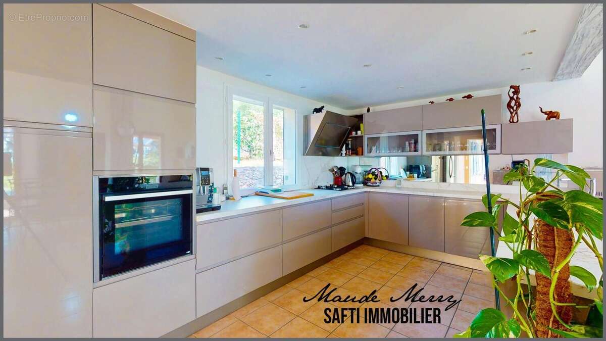 Photo 3 - Maison à GAREOULT