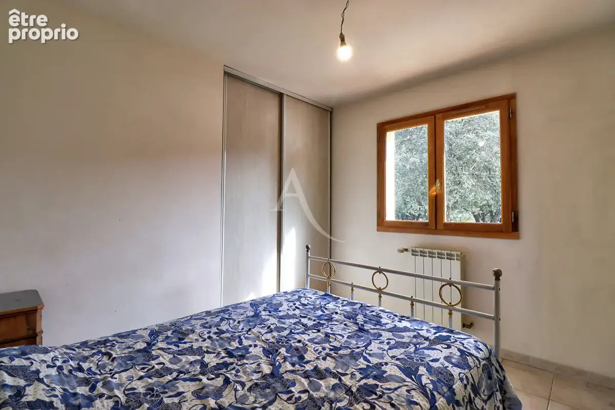 Villa de plain-pied avec terrain de 4554m2 et garage - photo 4