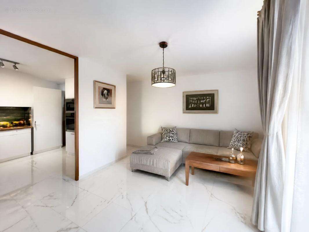 À vendre en exclusivité – t4 rénové – dernier étage avec balcon - photo 3