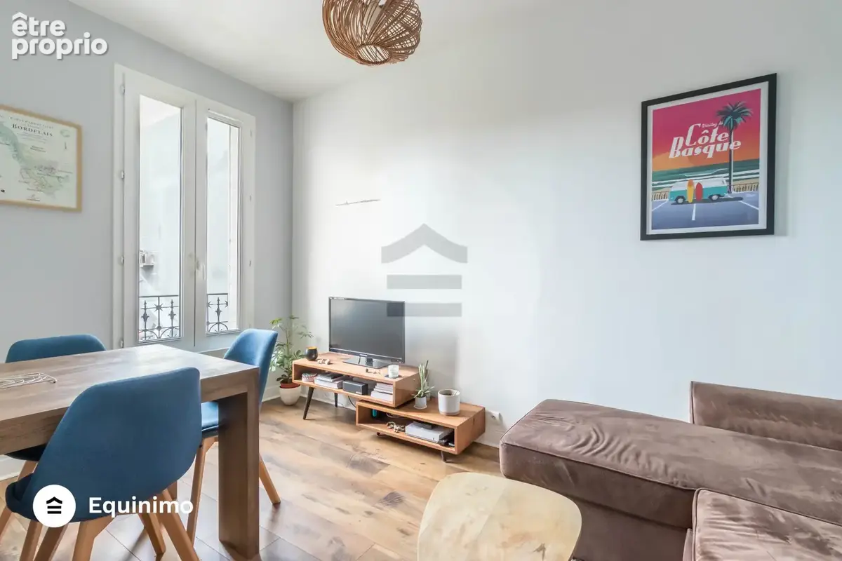 Appartement duplex situé au dernier étage de 2 pièces 1 chambre de 48,25m2 au sol. - photo 2