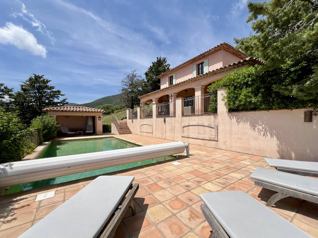 Maison à PLAN-DE-LA-TOUR