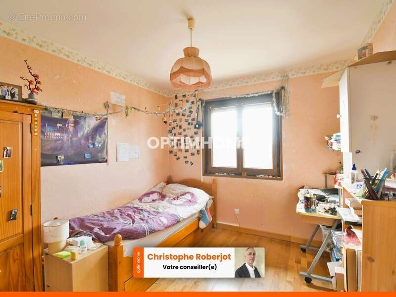 Maison à OUROUX-SUR-SAONE