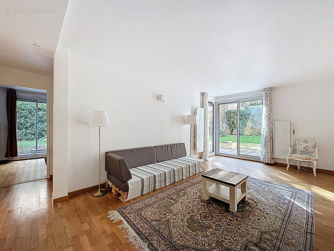 Appartement à PARIS-20E