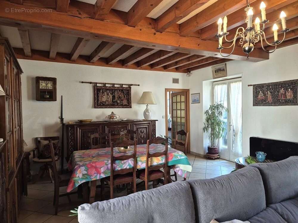 Maison à BEAUMONT-DU-GATINAIS