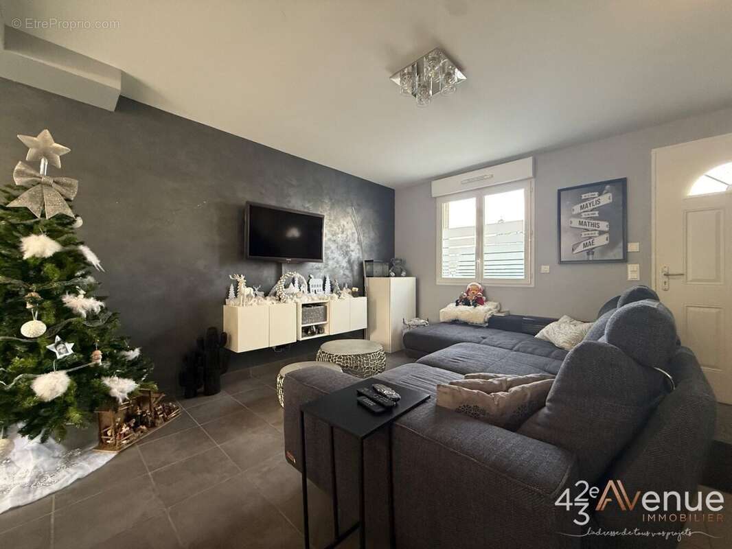 Maison à LA TALAUDIERE