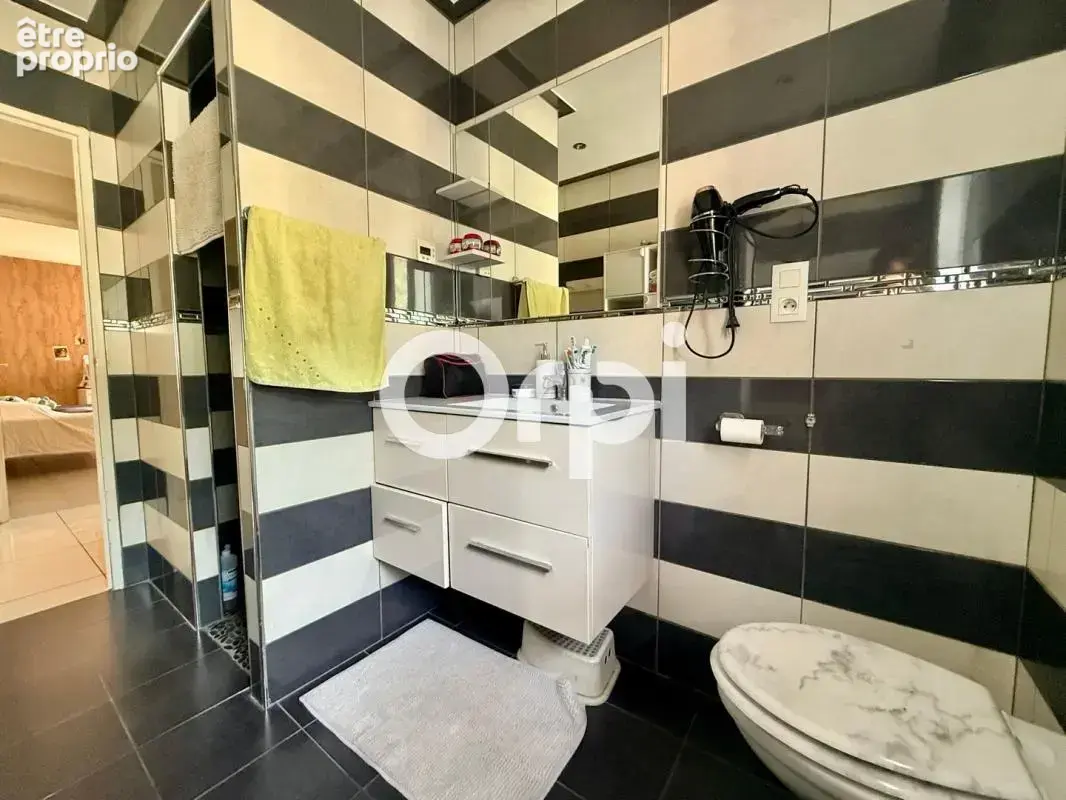 Tencin – duplex de 158 m² avec terrasse, jardin privatif, garage à velo/moto et parking - photo 17