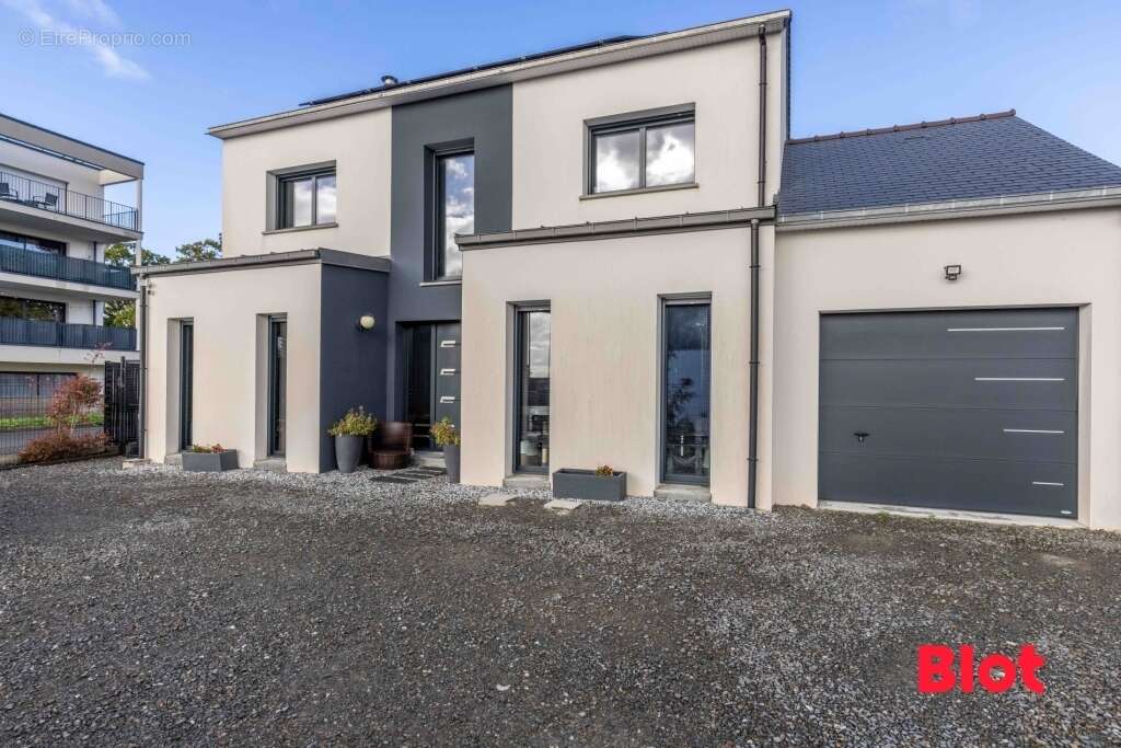 Maison à SAINT-AUBIN-DU-CORMIER