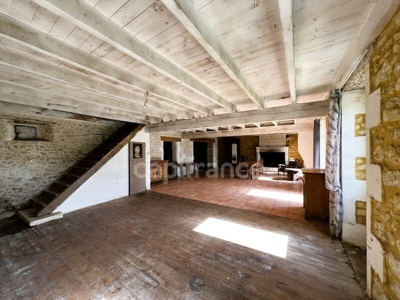 Maison à SAINT-PALAIS-DE-NEGRIGNAC