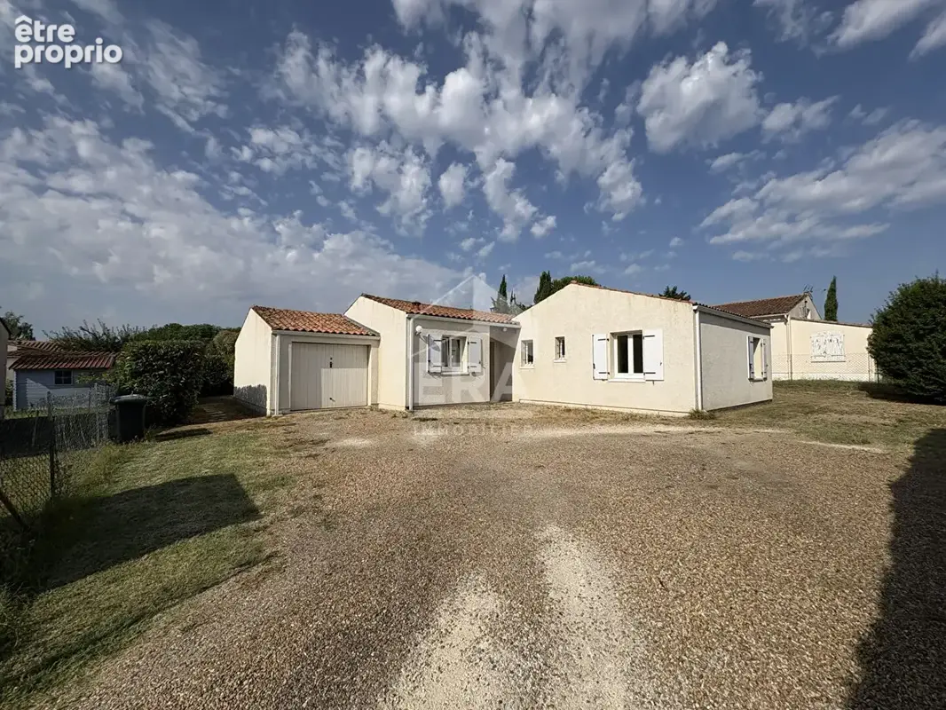 Photo Maison à Saintes au prix de 199 000€