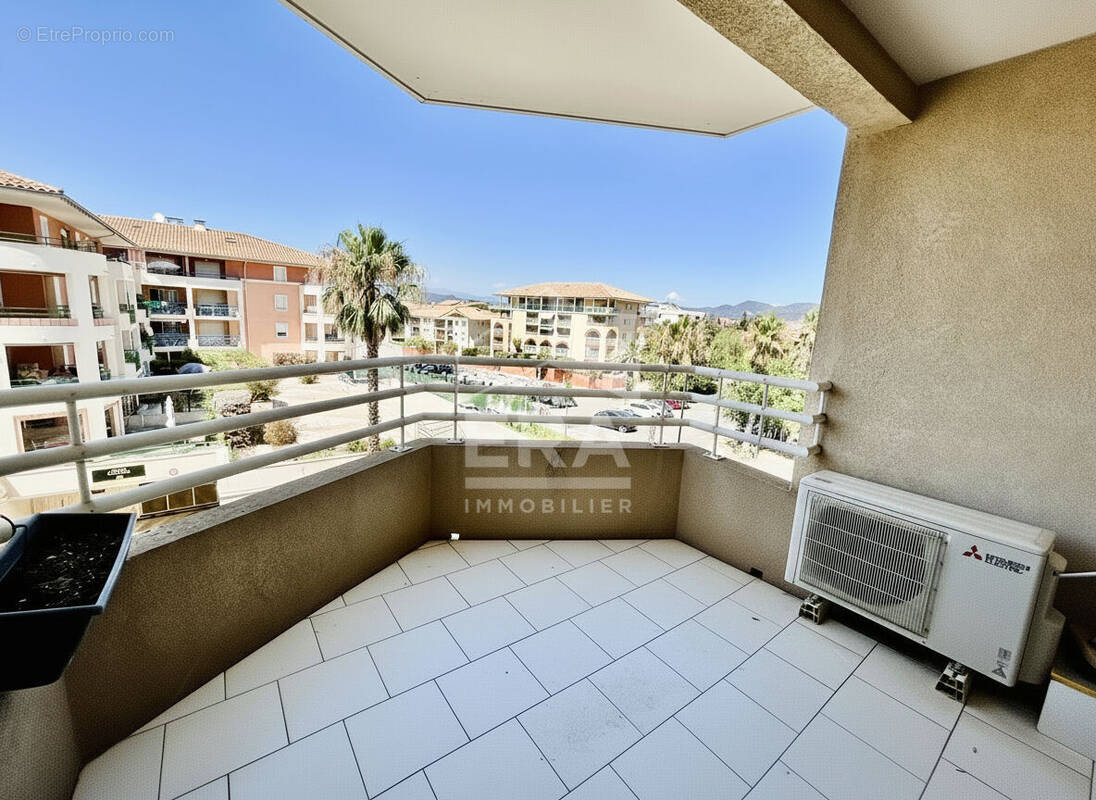Appartement à FREJUS
