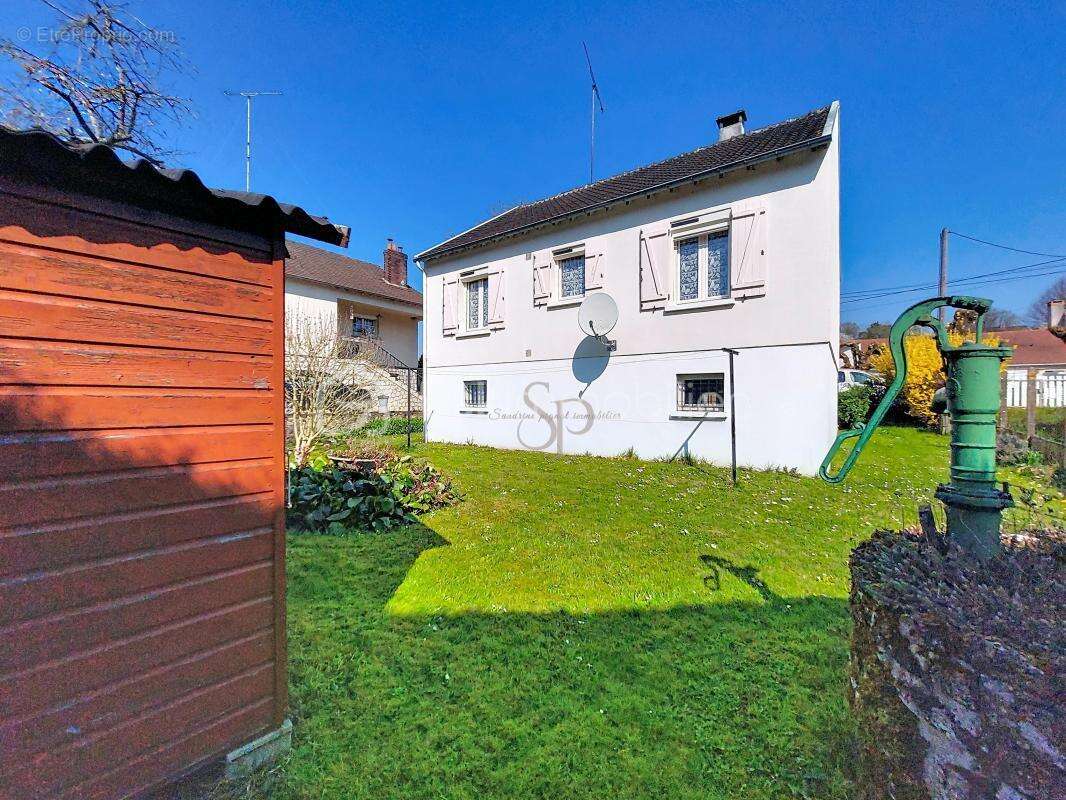 Maison à LORREZ-LE-BOCAGE-PREAUX