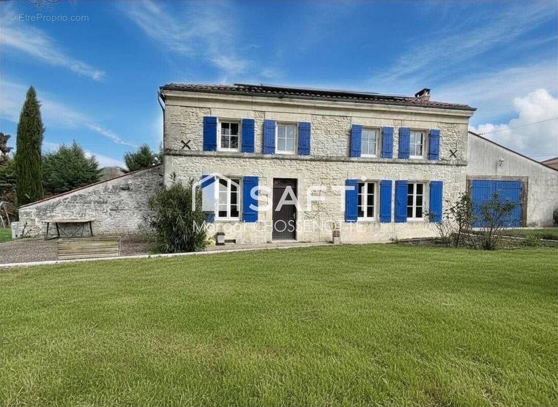 Photo 1 - Maison à SAINT-HILAIRE-DE-VILLEFRANCHE