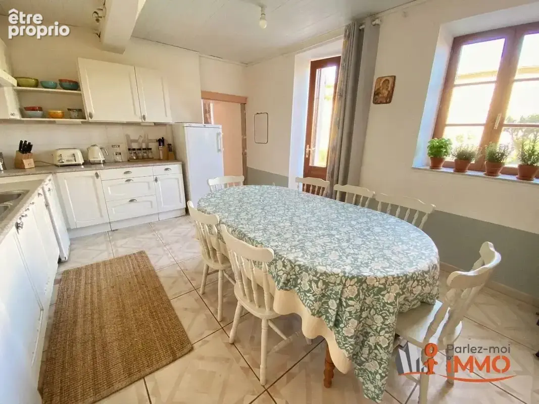 Découvrez cette magnifique maison ancienne en pierre, idéaleme - photo 3