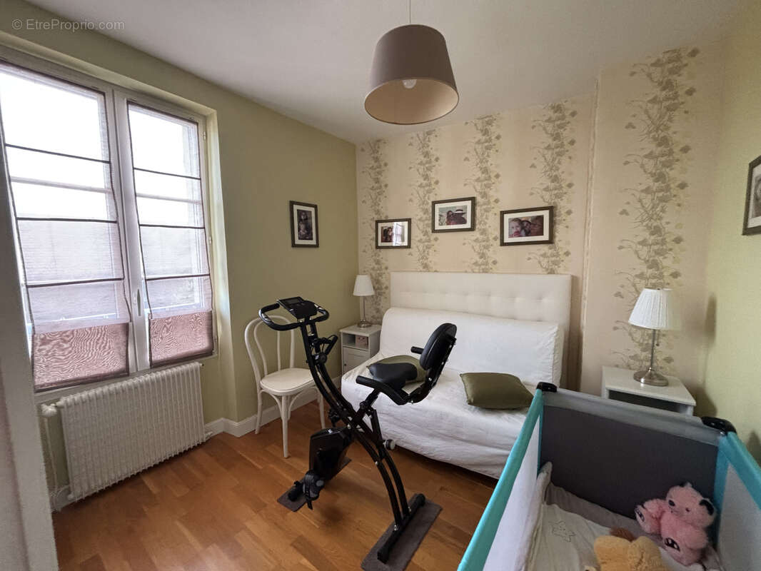 Maison à BENNECOURT