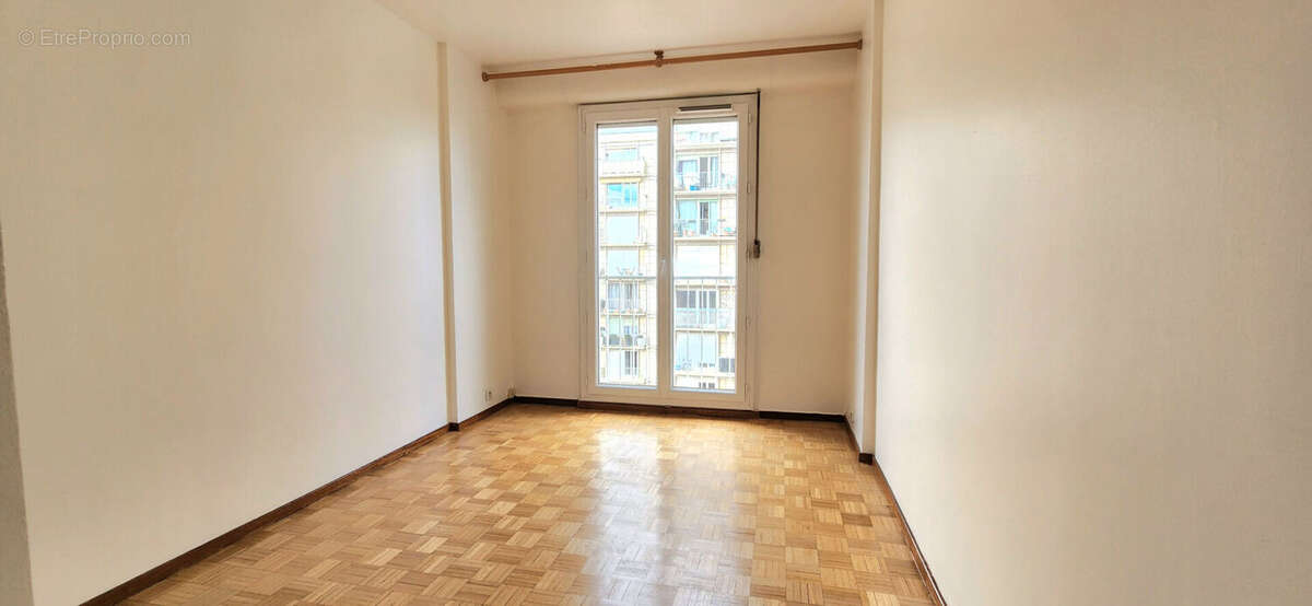 Appartement à SAINT-GRATIEN