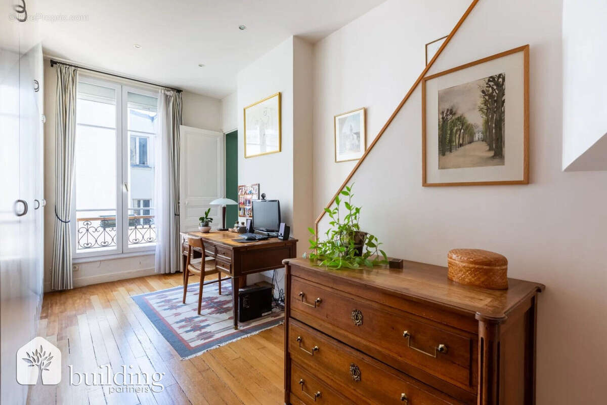 Pereire Paris 17ème - Appartement 7 pièces 220 m² avec 18,76 m² de balcon - photo 9