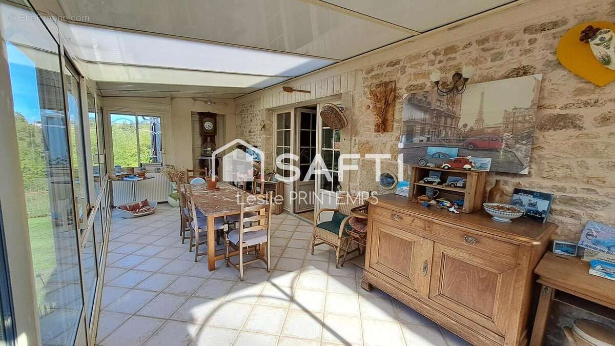 Photo 2 - Maison à ARDIN