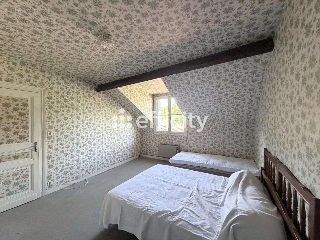 Maison 128 m² à Couze-Et-Saint-Front  - photo 13