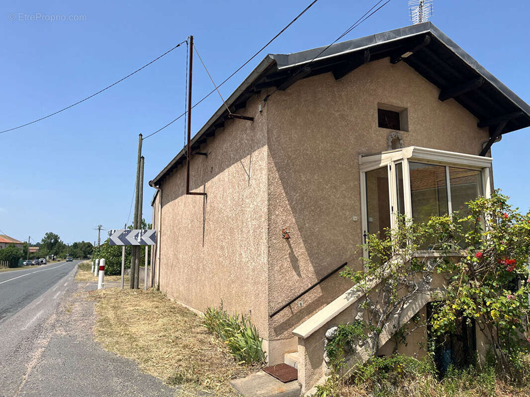 Maison à LA PACAUDIERE