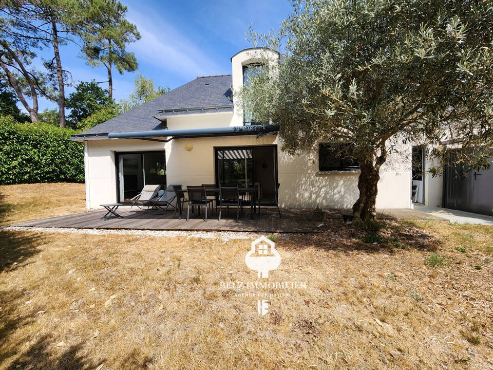 Maison 5 pièces 110 m² · à Ploemel · 110 m² · 493 500 €