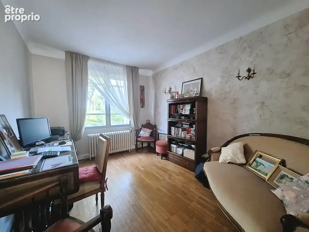 Maison Arnage - 233 m² - 7 chambres - T2 indépendant - Piscine couverte - photo 7