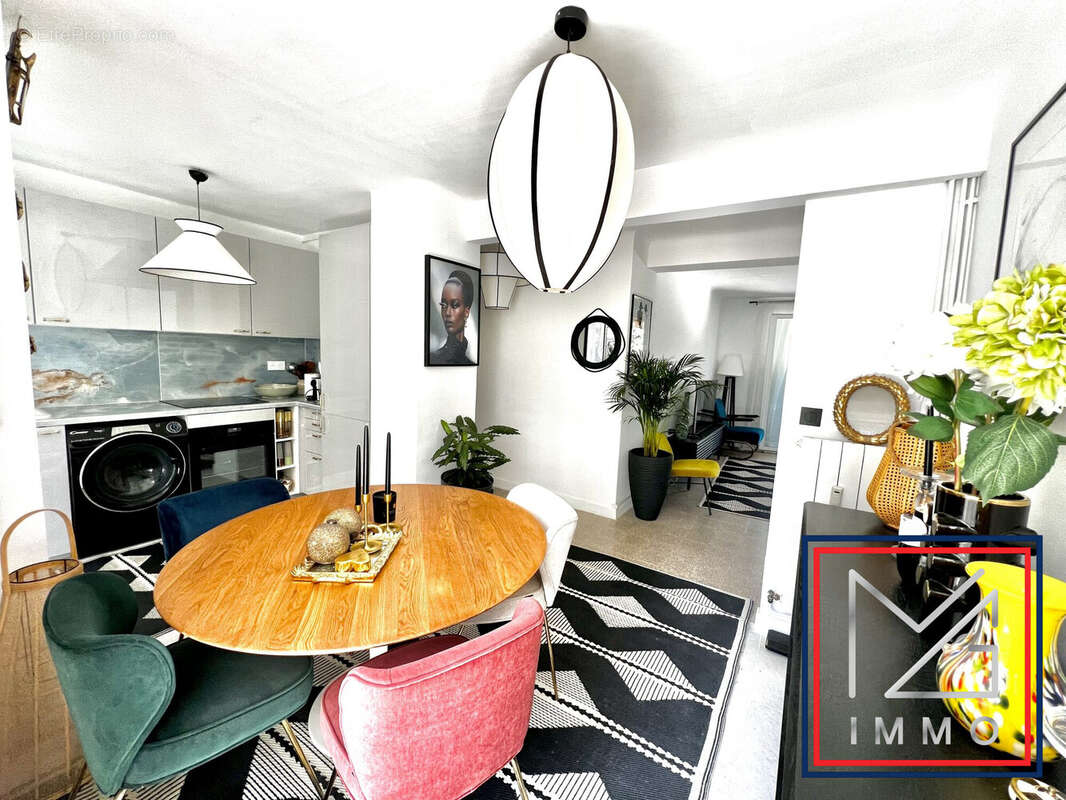 Appartement à SIX-FOURS-LES-PLAGES
