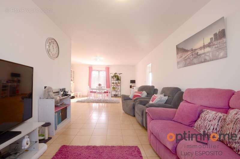 Maison à CHAMPAGNE-MOUTON