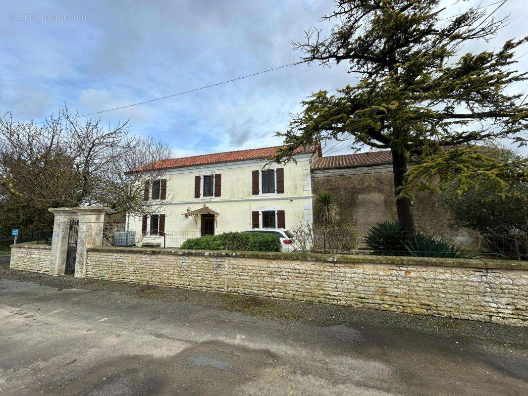Belle maison en pierre de 4 chambres en bordure de village - photo 16