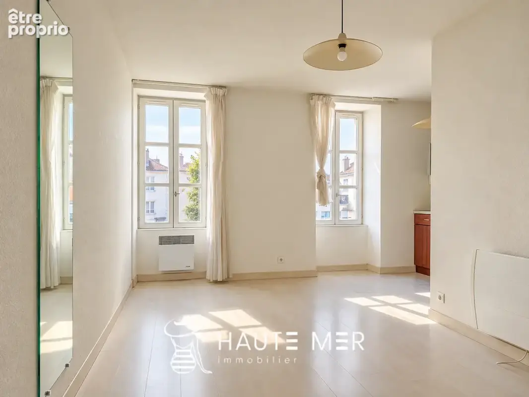 NID - Maison divisée en 3 appartements en coeur de ville - photo 5