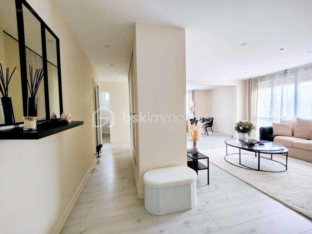 Appartement à PLAISIR